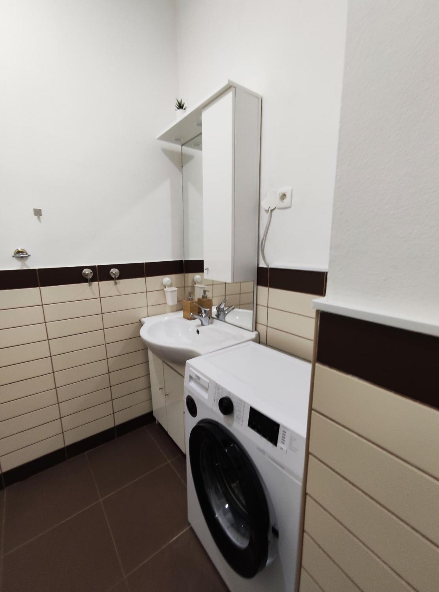 Studio Apartment Sisters 3-4 Ljubljana Exterior photo