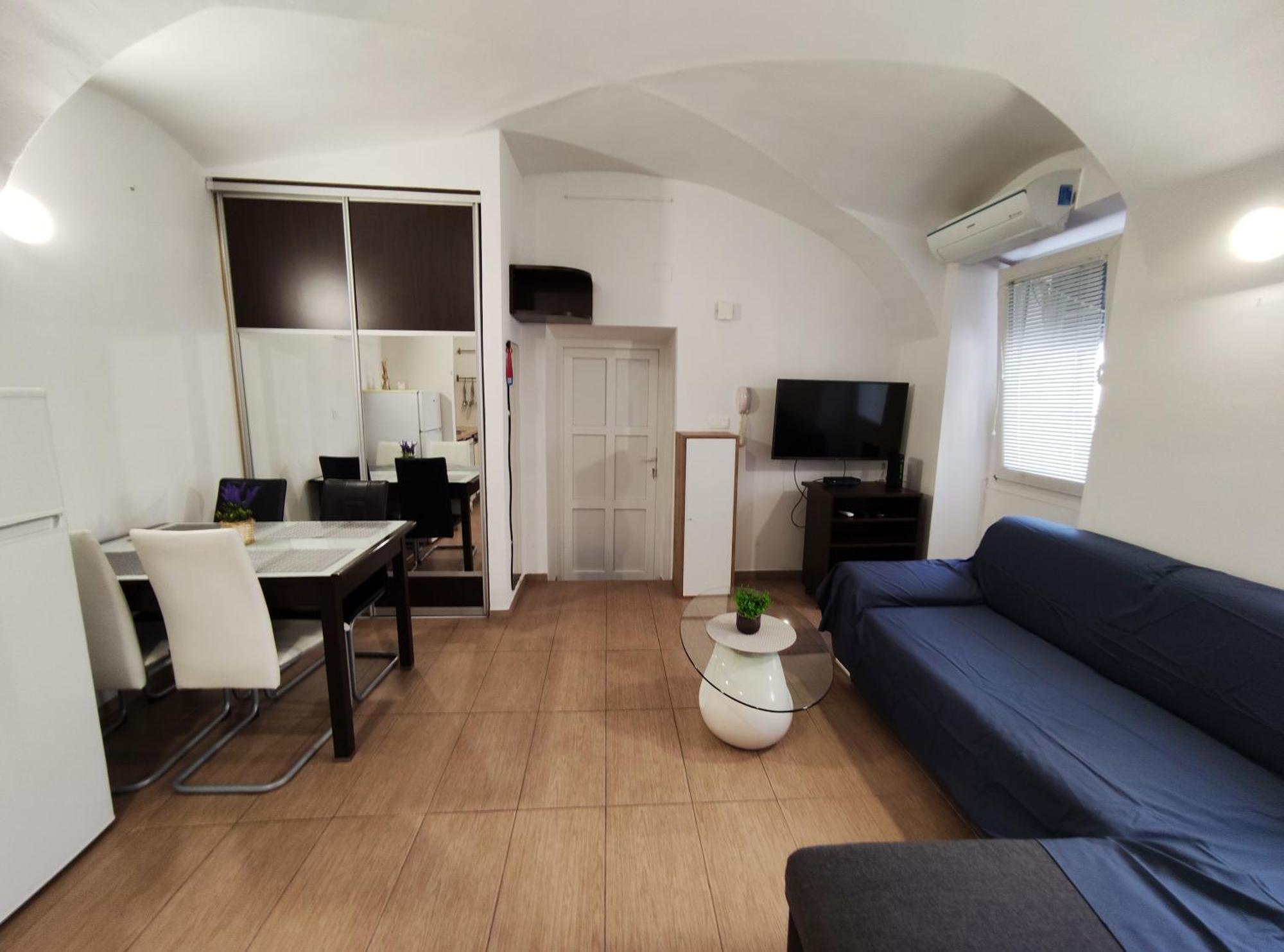 Studio Apartment Sisters 3-4 Ljubljana Exterior photo